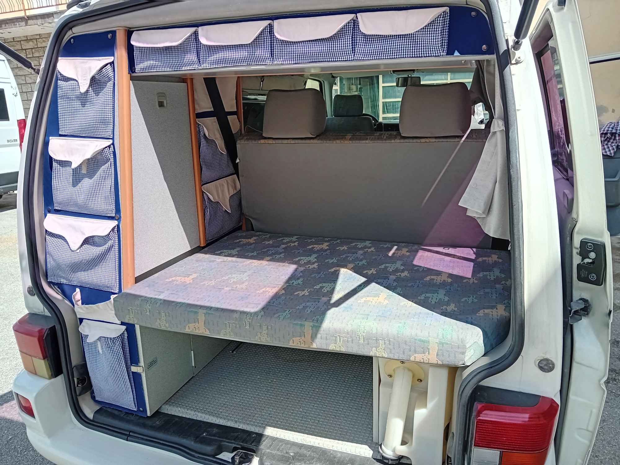A VW T4 Campervan called VW-California-Westfalia and for hire in roma, Italy
