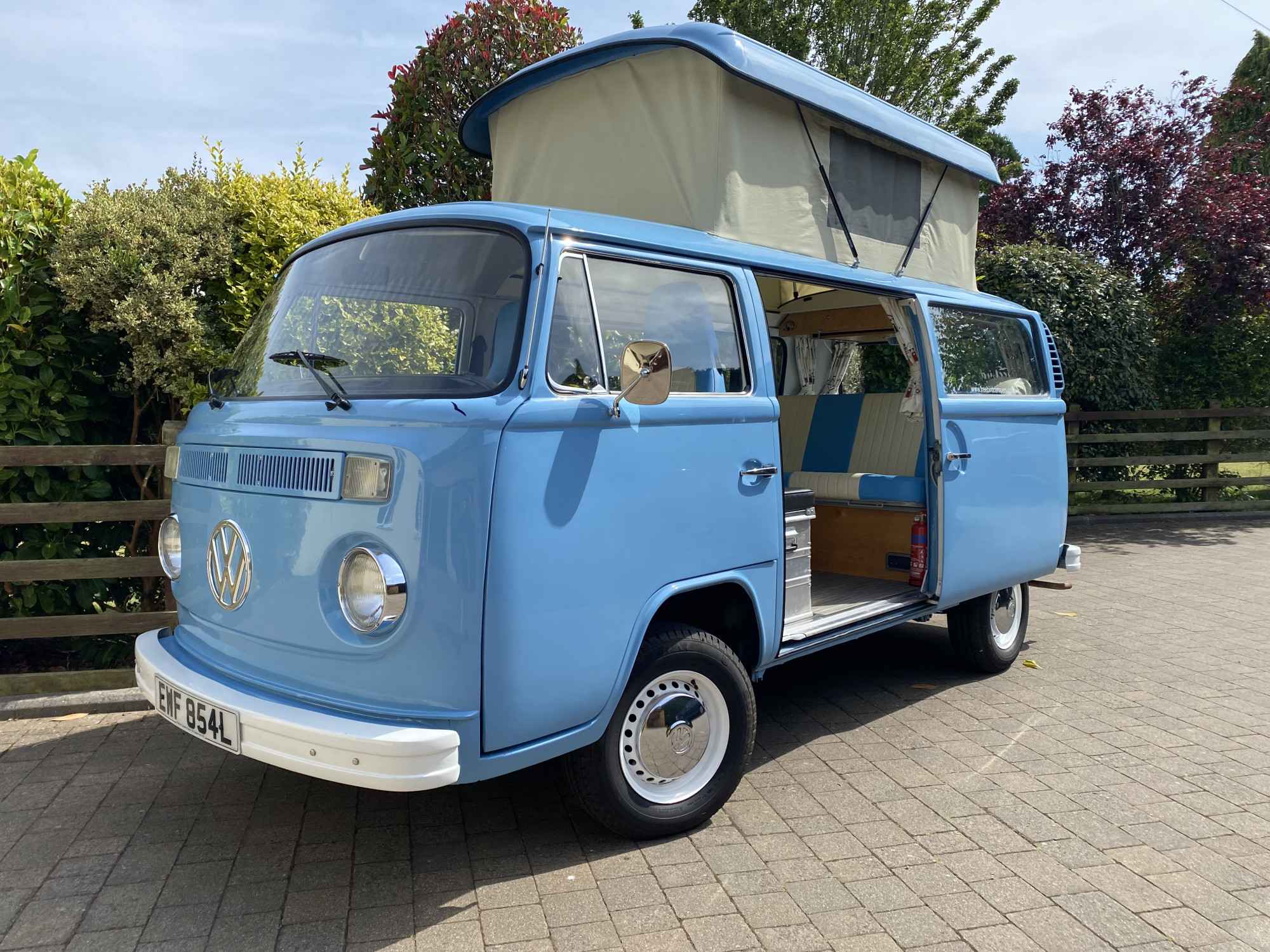 A VW T2 Classic Campervan called Campo-TV-Star and VW Camper in Devon for hire in Colyford, England